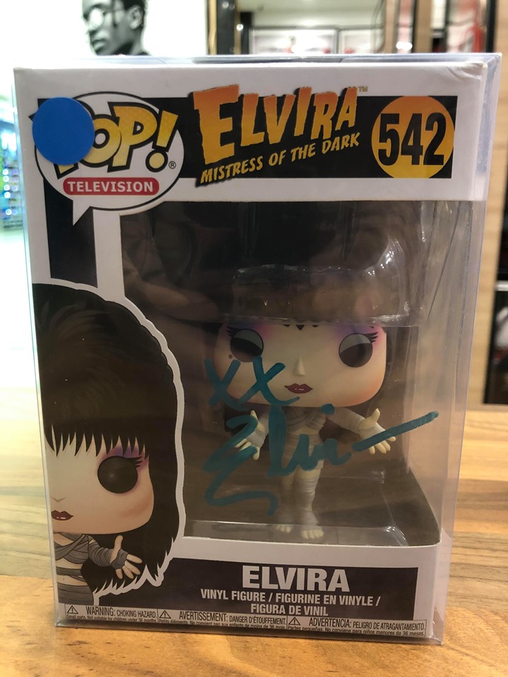 Elvira Mistress Of The Dark Autographed Funko 