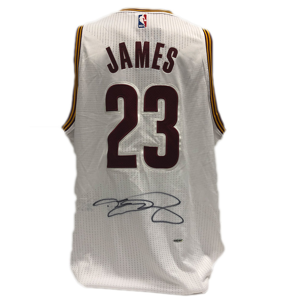 Basketball – Lebron James Upper Deck Authentic White Cleveland C...