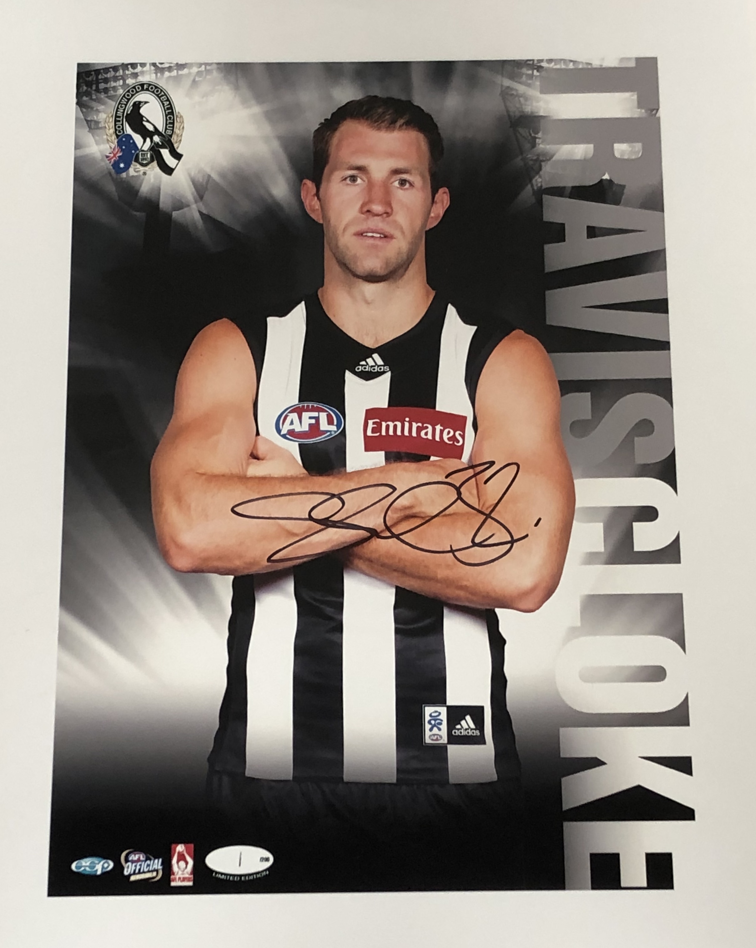 Collingwood Magpies – Signed and Framed Hero Shot – Travis...