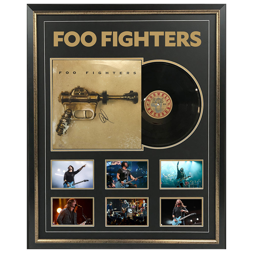 Music - Dave Grohl - Foo Fighters Signed & Framed Album Cover (JSA COA