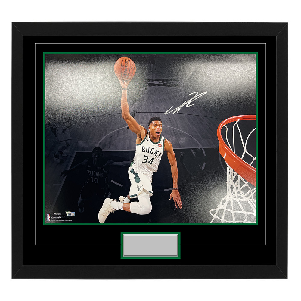 Basketball – Giannis Antetokounmpo Signed & Framed Bucks 16×...