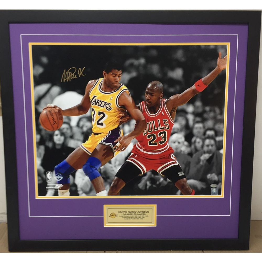 Basketball – Magic Johnson Signed & Framed Lakers 16×20 Ph...