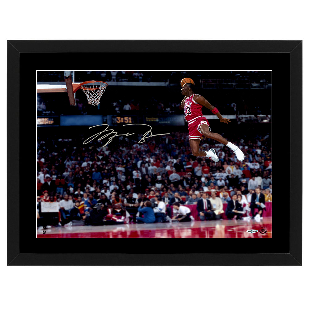 Basketball – Michael Jordan Dunk Framed Pre Print