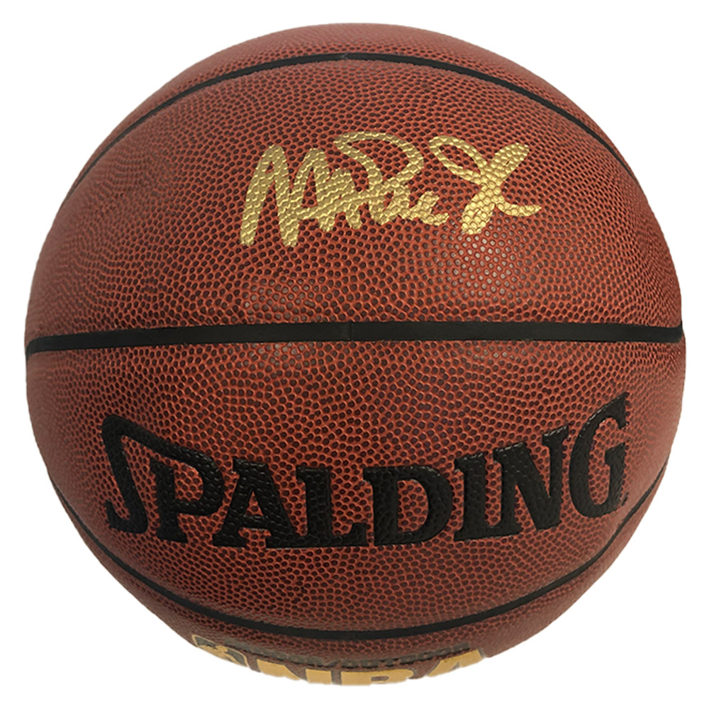 Basketball - Magic Johnson Hand Signed Spalding Basketball (Beckett COA ...