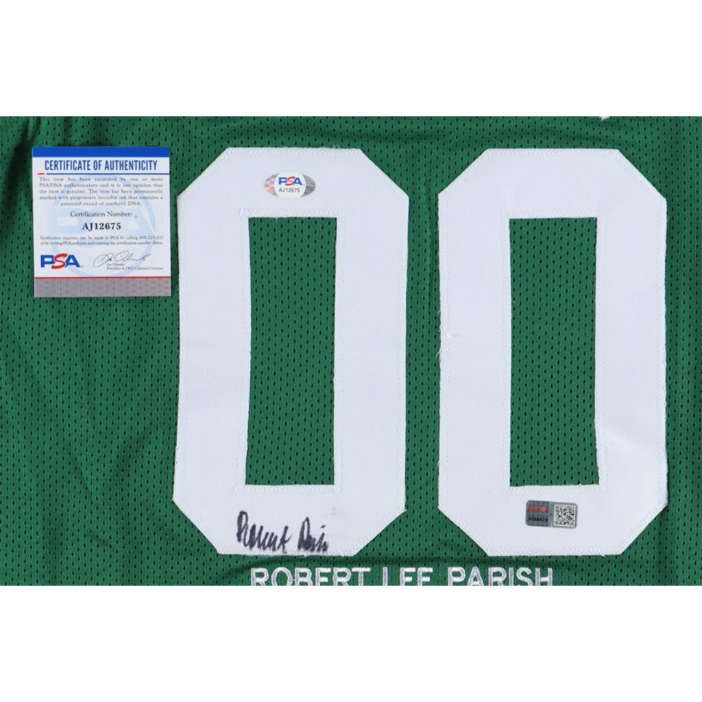 Robert Parish player worn jersey patch basketball card (Boston Celtics)  2020 Donruss #JSRPS