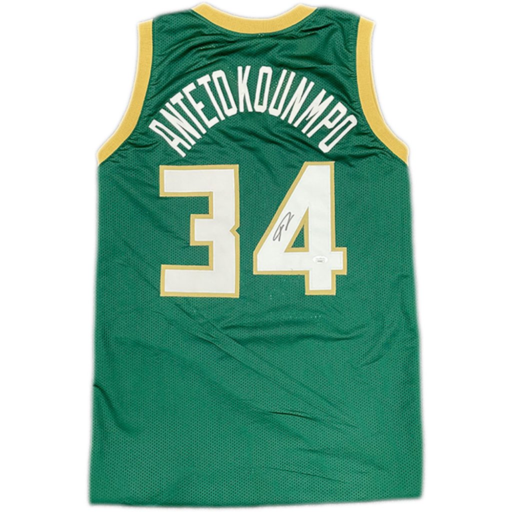 Basketball - Giannis Antetokounmpo Signed White Milwaukee Bucks Jersey (JSA  COA), Taylormade Memorabilia