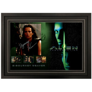ALIEN RESURRECTION - "Ellen Ripley" Sigourney Weaver Signed & Framed 8x10 Photo Display