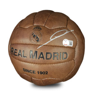 Zinedine Zidane Signed Soccer Ball (Beckett)